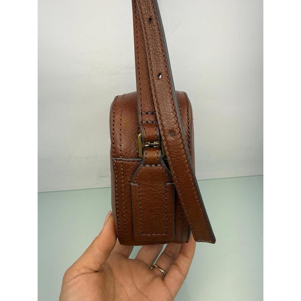 Fossil Liza Crossbody Bag Brown Pebbled Leather Camera Bag Brass Hardware Nwot - Picture 2 of 9